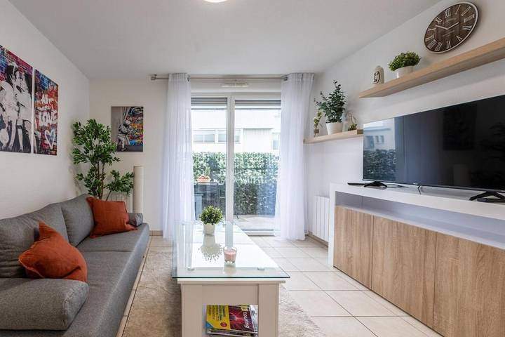 Gîte pour 4 personnes, avec terrasse à Ville-la-Grand - 4