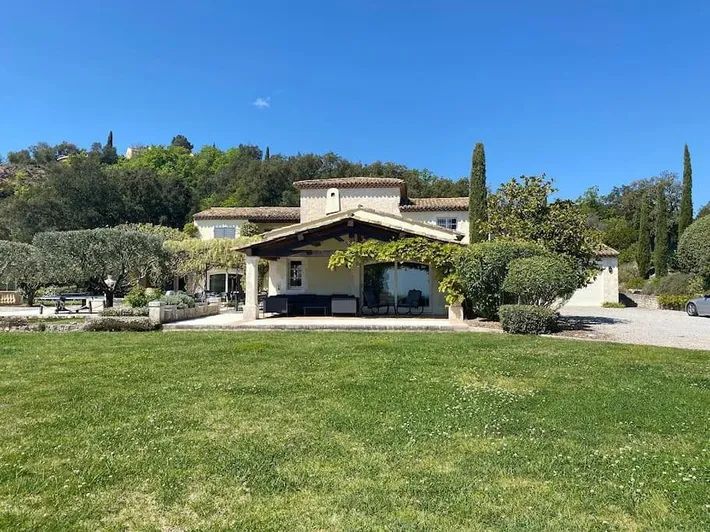 Chalet para 16 personas, con piscina y vistas además de jardín y terraza, Se admiten mascotas - 1