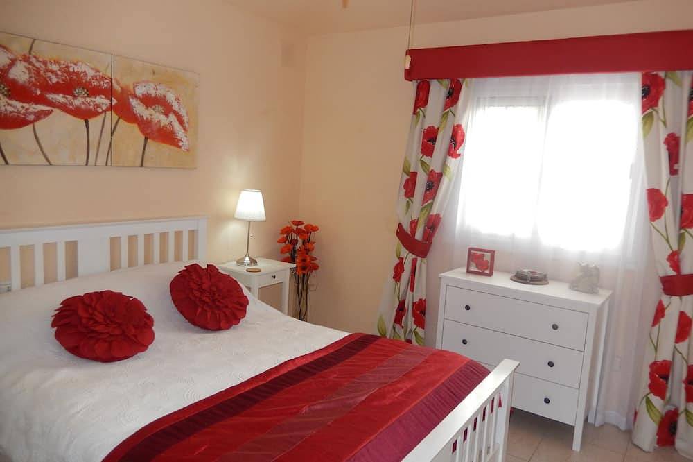 Beautiful 3 Bedroom Air Conditioned Villa With Private Pool - Amarilla Golf in Amarilla Golf, San Miguel de Abona