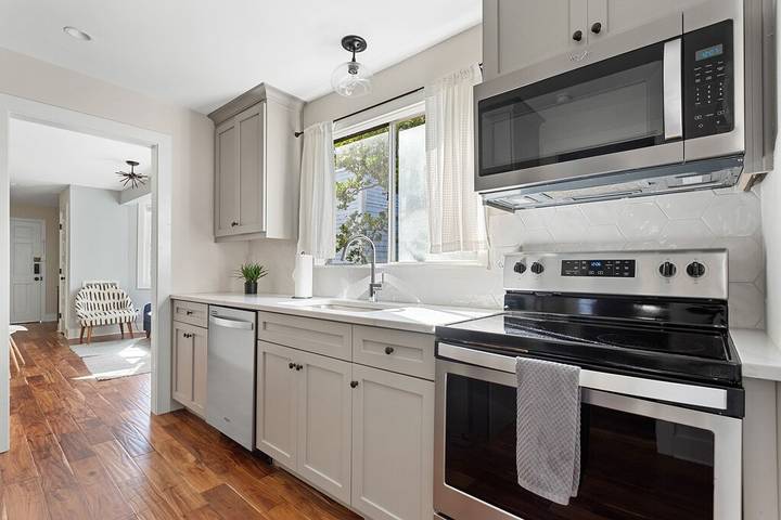 Apartment for 6 people, with balcony in Charleston