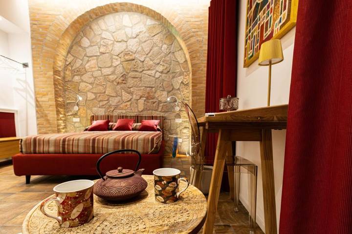 Chambre d’hôte pour 3 personnes, avec balcon à Foggia