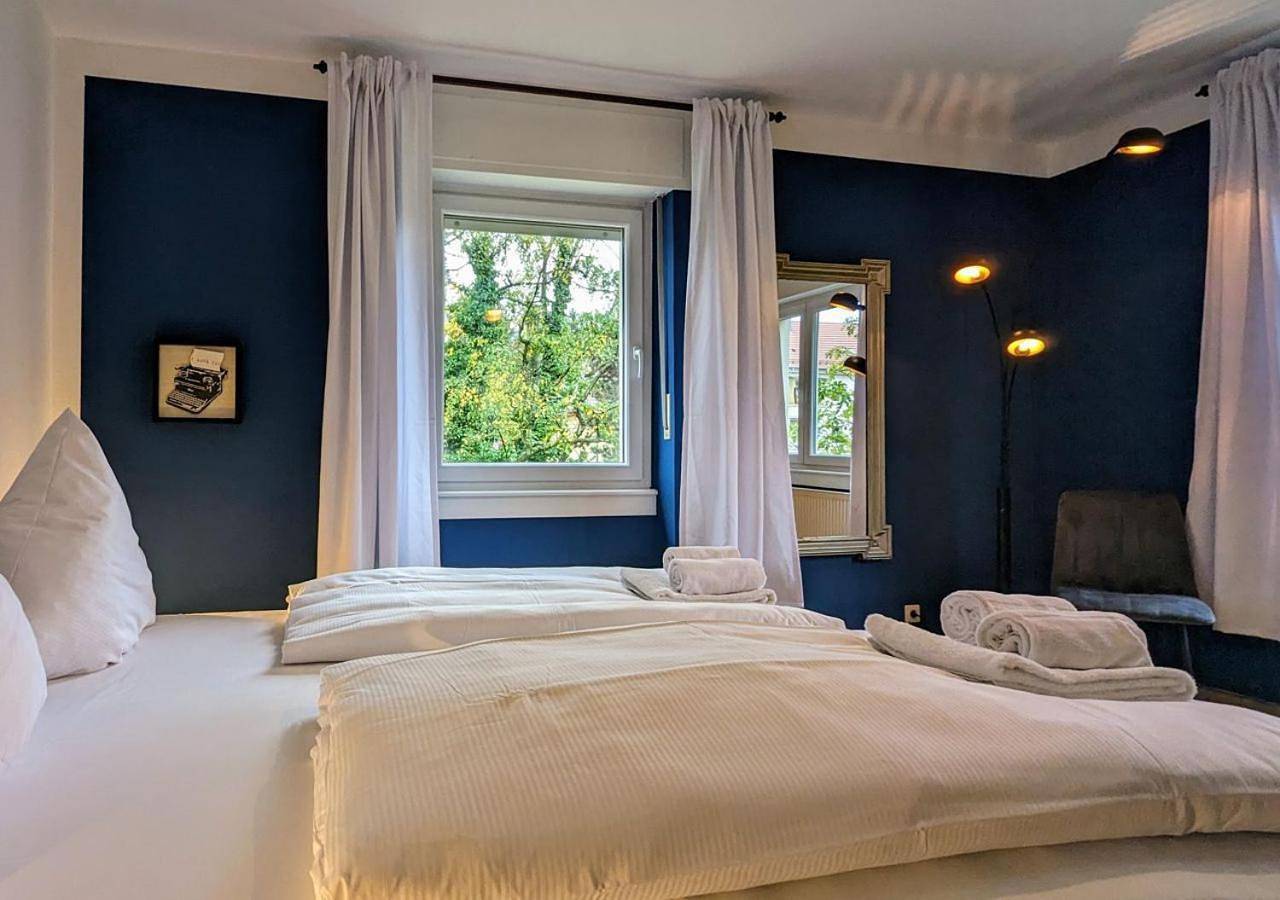 Ganze Wohnung, 65qm Altbaucharme mit zwei Balkonen in Durlach, Karlsruhe