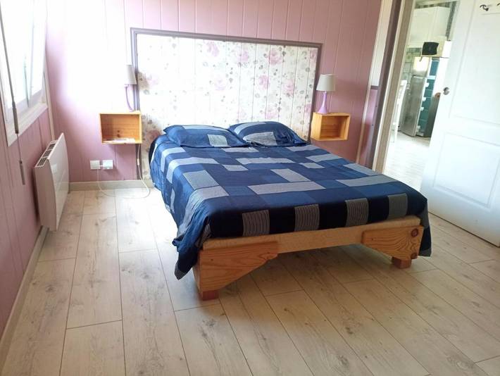Gîte pour 15 personnes, avec jardin dans Fresney-le-Puceux