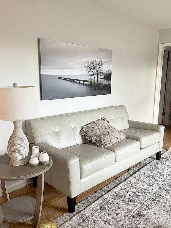 Tranquil Home in Beautiful Setting in Ames (IA), Story County