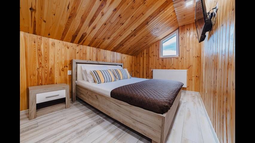 Gîte pour 4 personnes, avec vue et terrasse, animaux acceptés en Roumanie - 2