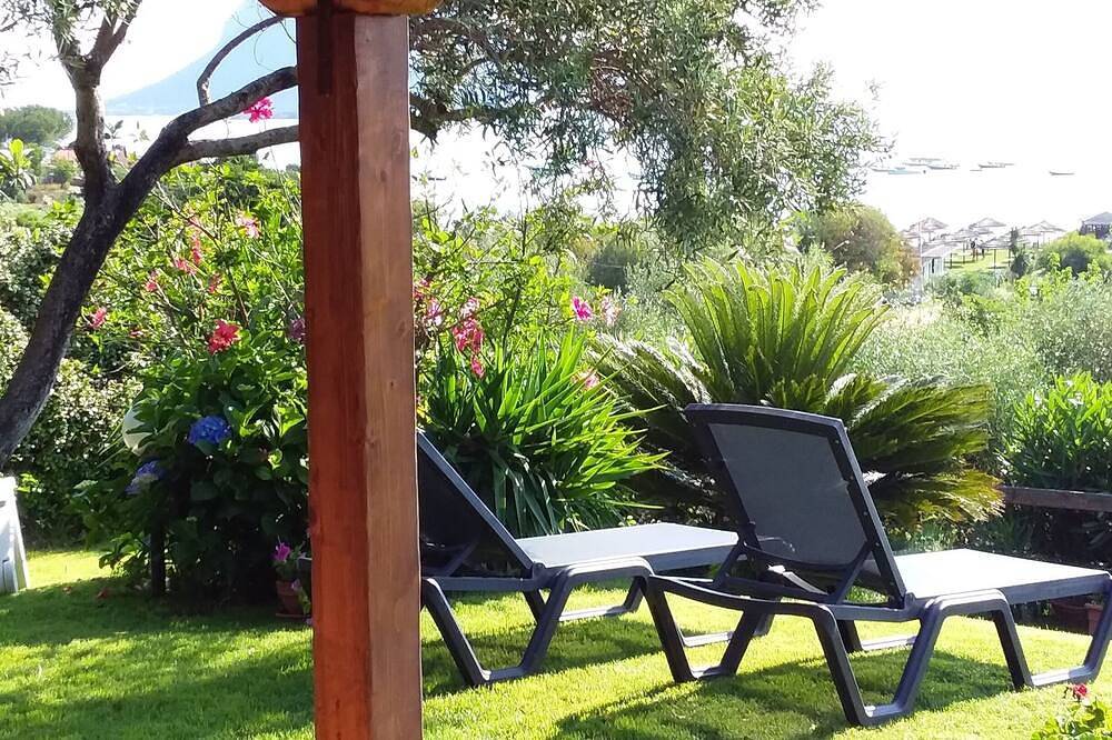 Casa a 80 mt. dalla spiaggia, con terrazza e giardino vista  mare in Porto Taverna, Loiri Porto San Paolo