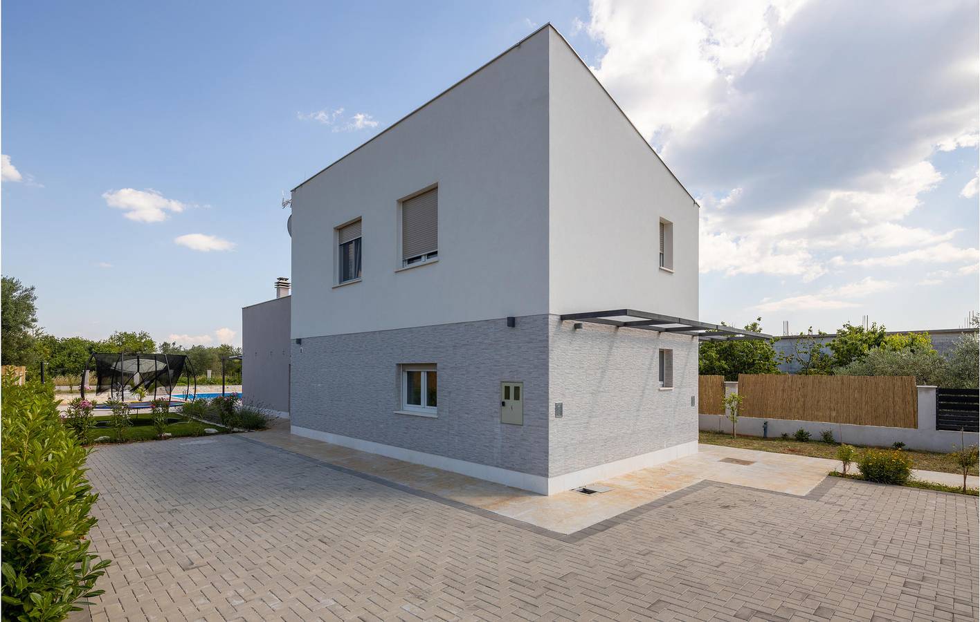 Holiday home for 8 people with terrace in Split-Dalmatia