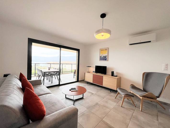 Apartamento vacacional entero, Bel'Orizonte M – Sea view apartment, just minutes from the beach and town center in Propriano, Distrito de Sartène