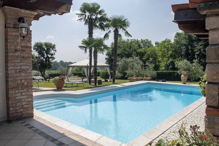 Villa for 14 personer, med have - 1