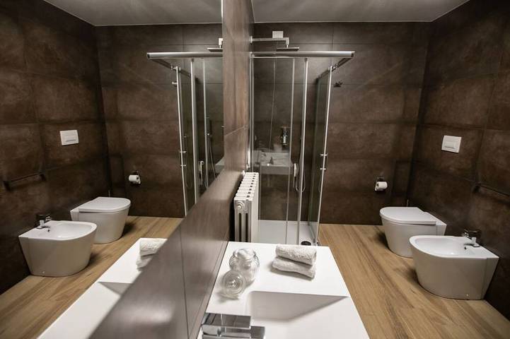 Ganze Wohnung, Two-Room Dovegrey Apartment In Donizetti Royal in Bergamo, Bergamo Provinz