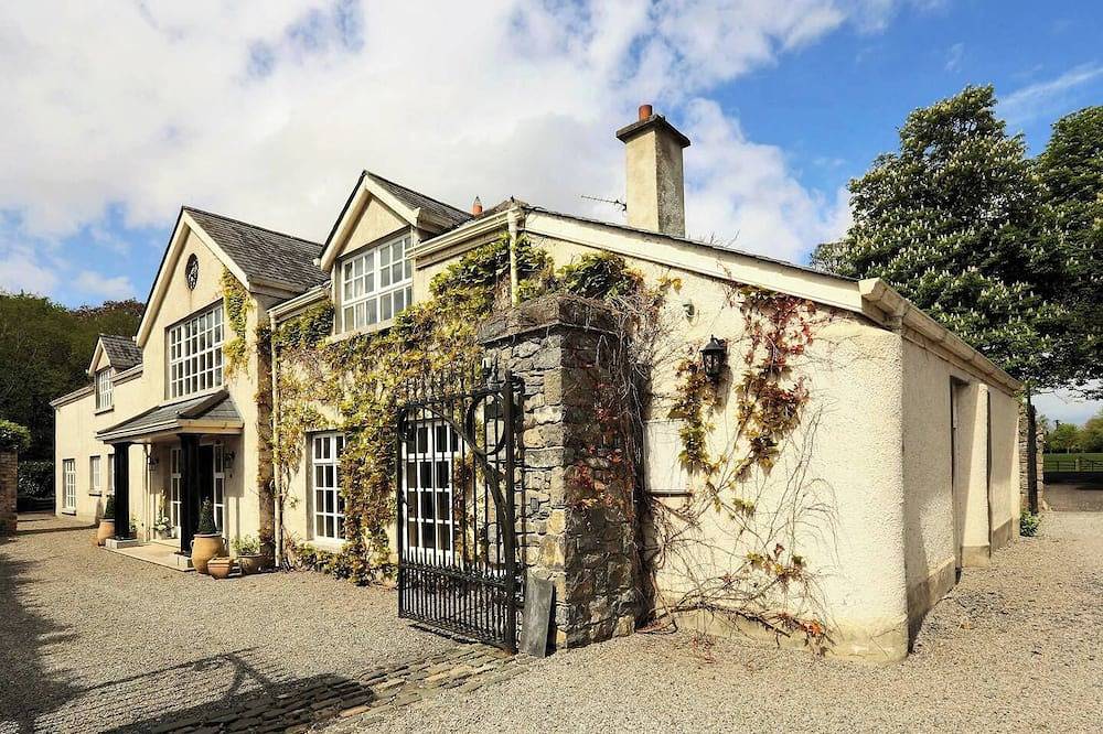 Rare Opportunity to stay on Unique Private Estate in Malahide, Fingal