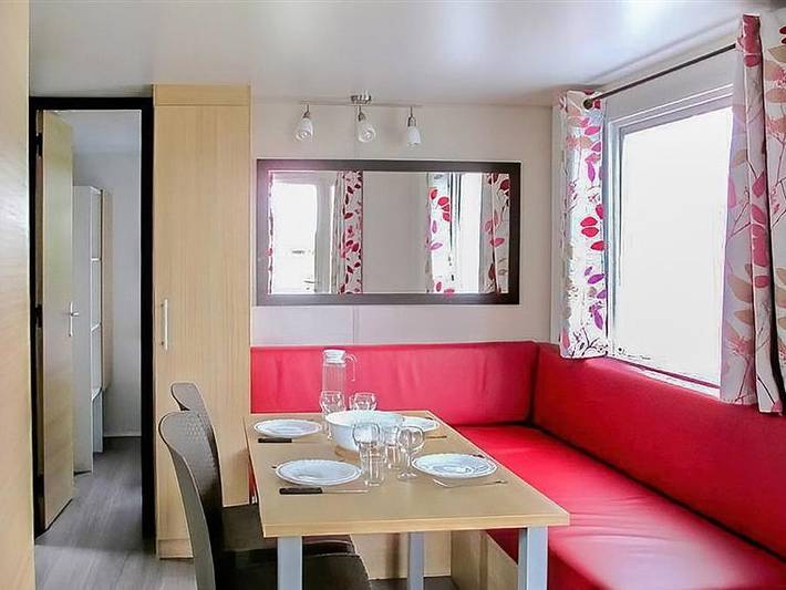 Mobil home pour 6 personnes, avec bassin pour enfant dans Bréhec - 3