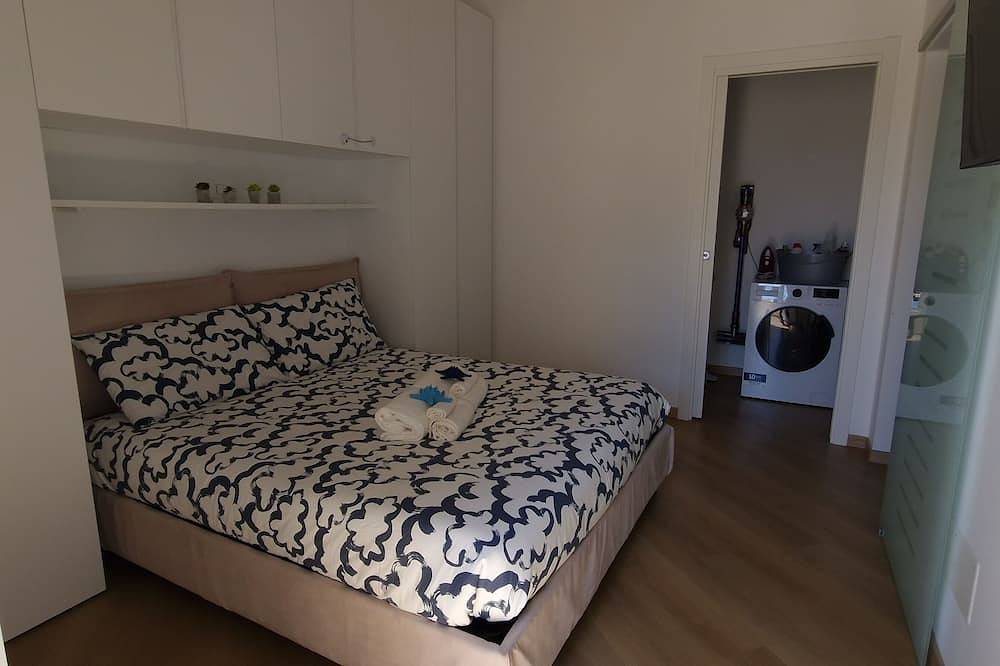 Entire apartment, Entire apartment downtown, great whether traveling for business or pleasure in Rome Province