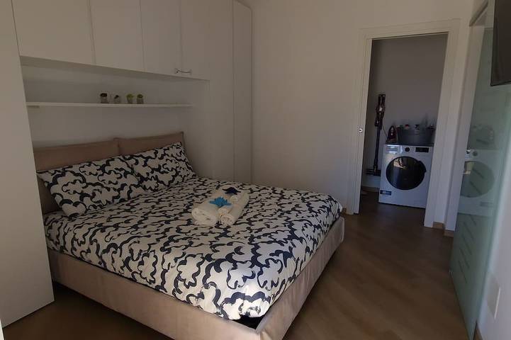 Appartamento intero, Intero appartamento in centro, ottimo che viaggi di lavoro o piacere in Nettuno, Provincia di Roma