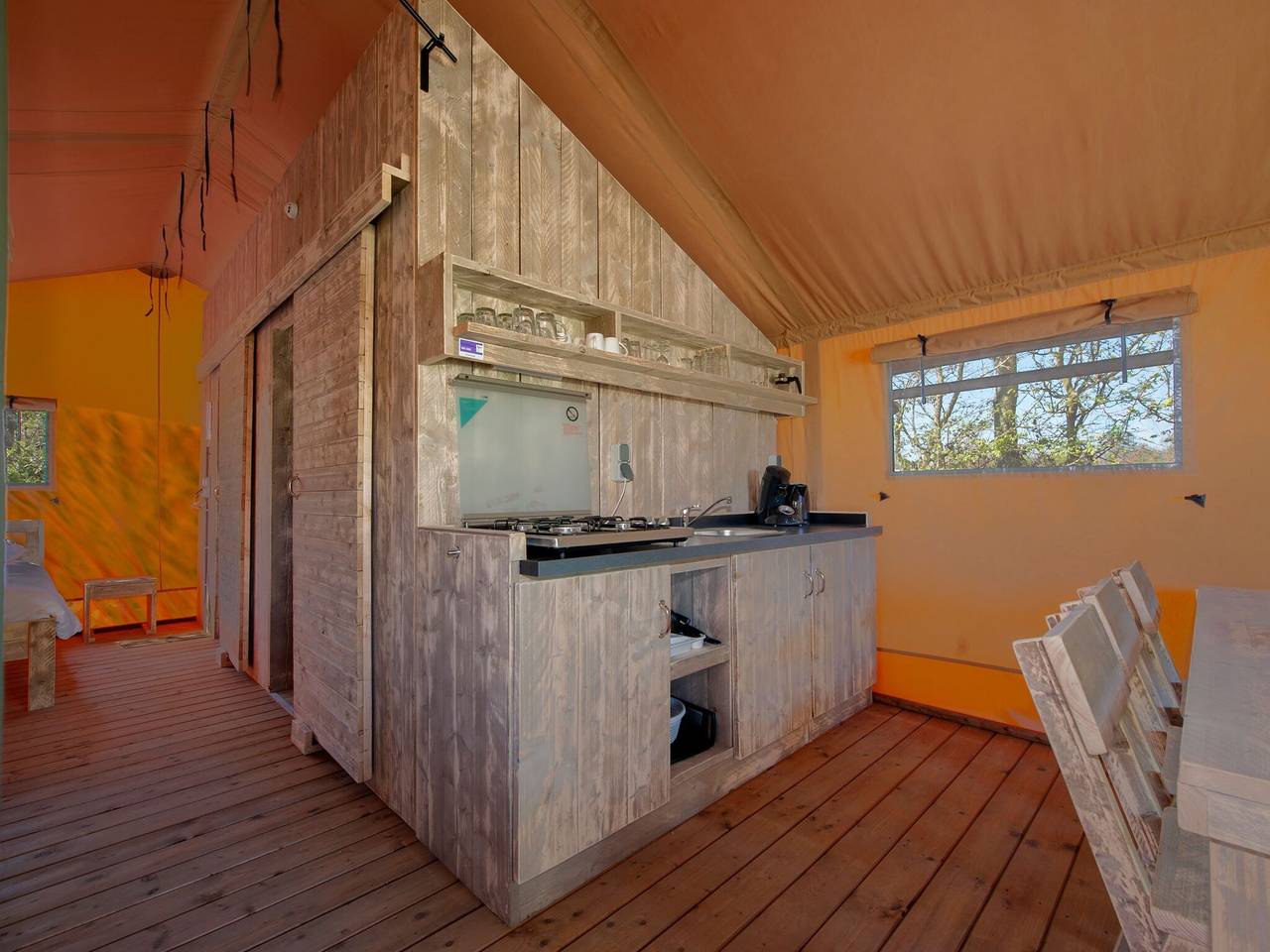 Glamping-Ausflug im Wald in Borger, Drenthe