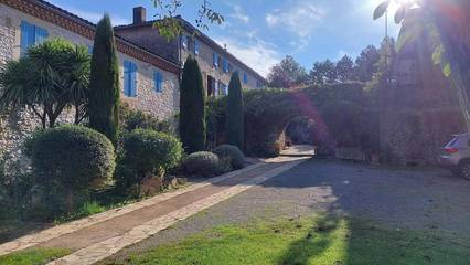 Gîte pour 5 personnes, avec piscine et terrasse à Bruniquel