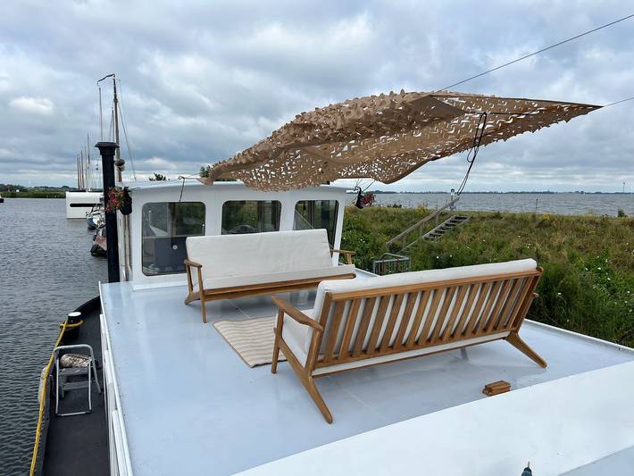 Yacht for 5 people, with terrace - 1