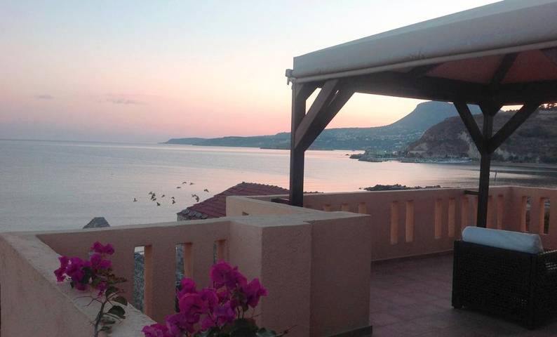 Appartement de vacances pour 3 personnes, avec Balcon et Terrasse ainsi que Jardin et Vue