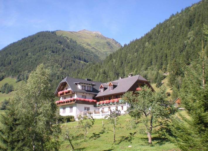 Ferienwohnung für 2 Personen, mit Terrasse und Garten sowie Ausblick