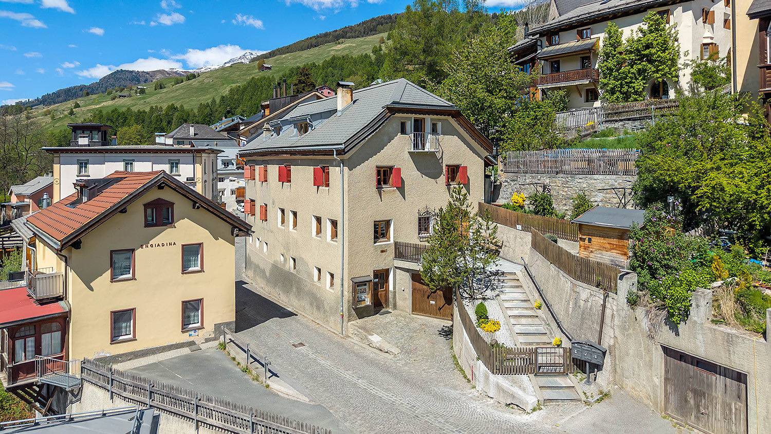 Ganze Wohnung, Chasa d’Uina 2.5 Parterre – Gemütliche Ferienwohnung im Herzen von Sent in Sent, Unterengadin