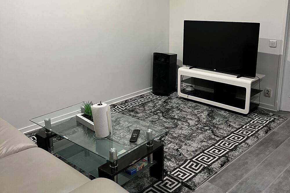 Apartamento entero, Duplex apartment in Elancourt, Olympic site, close to all amenities in Élancourt, Yvelines