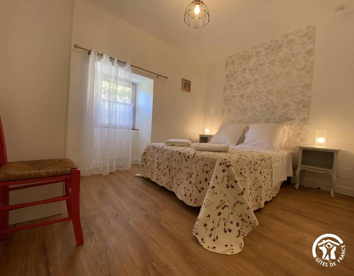 Gîte pour 4 personnes, avec terrasse dans Porta - 4