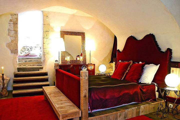 Location de vacances pour 40 personnes, avec jardin et jacuzzi, animaux acceptés à Saint-Hilaire-de-Brethmas - 3