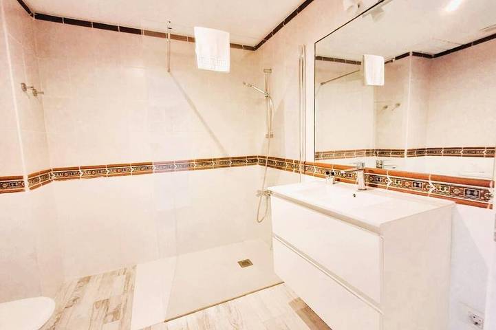 Gîte pour 2 personnes, avec balcon dans La Caleta - 4