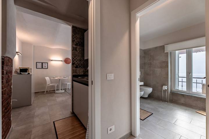 Appartamento intero, [Alta Via 1] Free Parking • Sea 20 min • A/C in Altare (Italia), Provincia di Savona