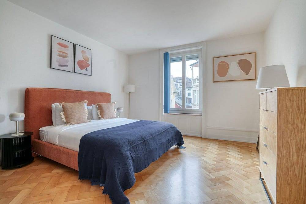 Ganze Wohnung, Perfect Enge 2Br w/ Private W/D, near Central Market, by Blueground in Zürich, Bezirk Zürich