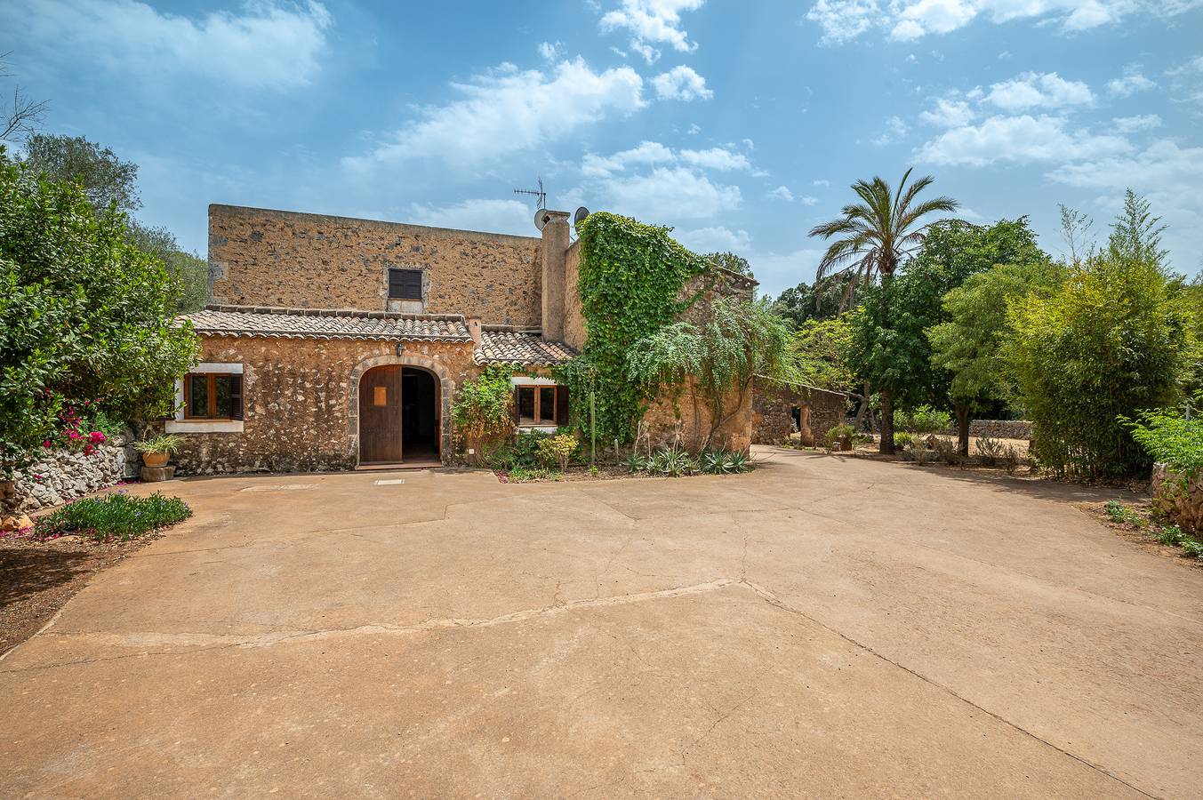 Can Veritat by Mallorca House Rent in Son Negre, Felanitx