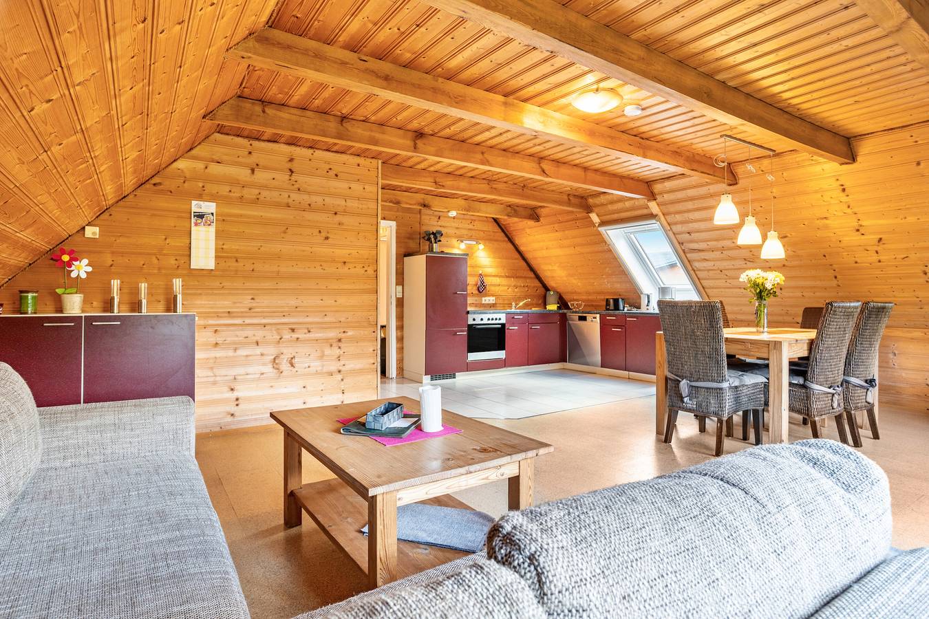 Ganze Wohnung, Ferienwohnung 'Kummerower See, 80qm' mit gemeinsamer Terrasse, gemeinsamem Garten und Wi-Fi in Malchin, Kummerower See