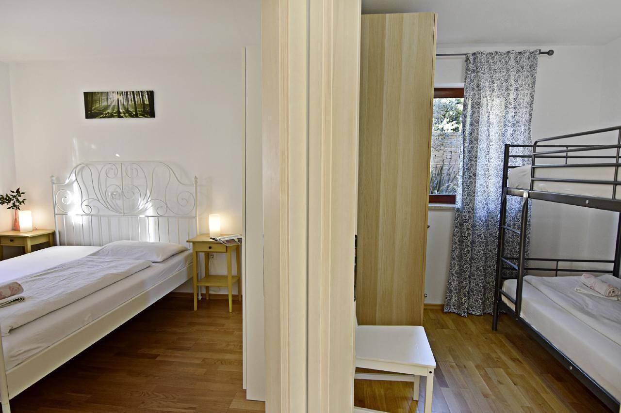 Geheel vakantieappartement, Holiday flat "Elia 2" with a view of the water in Savudrija, Umag