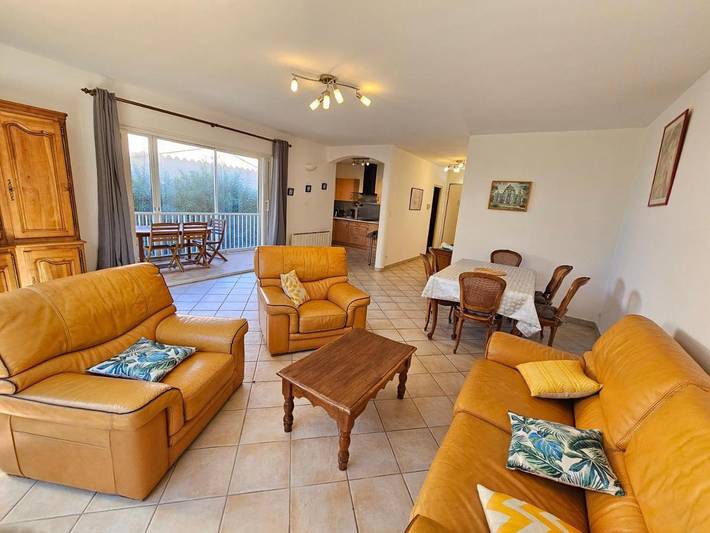 Location de vacances pour 6 personnes, avec jardin et balcon dans Le Brusc - 2