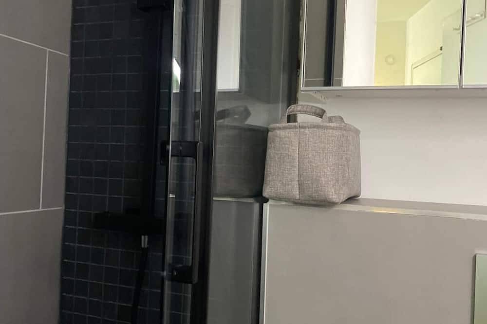 Appartement entier, Appartement Saint-Cloud 2 km parc des princes et Roland Garros in Saint-Cloud, Hauts-de-Seine