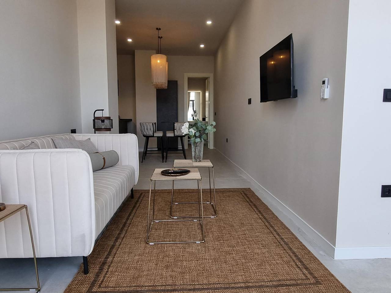 Apartamento entero, Estudio luminoso en Valencia con Wi-Fi y aire acondicionado in Valencia, Costa de Valencia