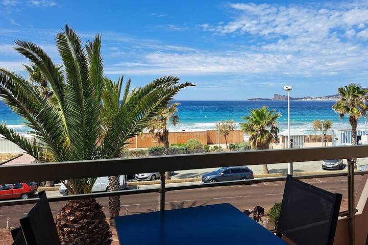 Gîte pour 4 personnes, avec terrasse dans Plage de Saint-Cyr sur Mer Les Lecques