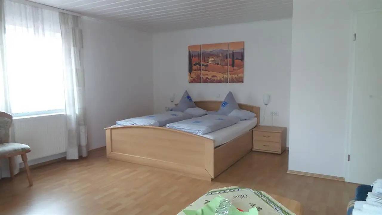 Ganze Ferienwohnung, Ferienwohnung für 2 Personen (28 m²) in Schweigen-Rechtenbach in Schweigen-Rechtenbach, Südliche Weinstraße