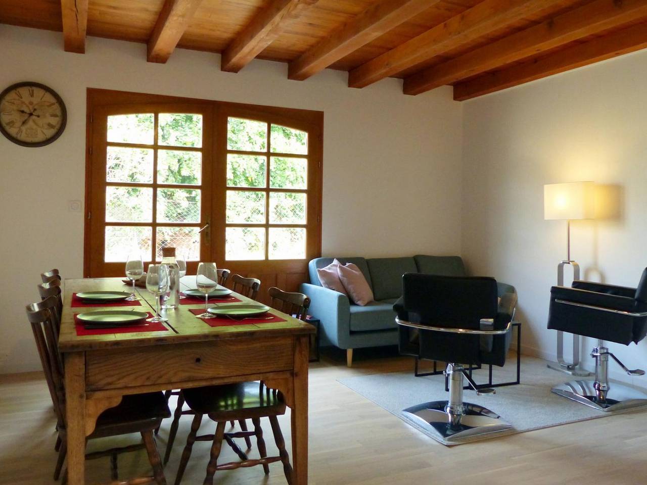 Gîte rénové à Charroux avec piscine et terrasse privative in Charroux (Auvergne), Allier