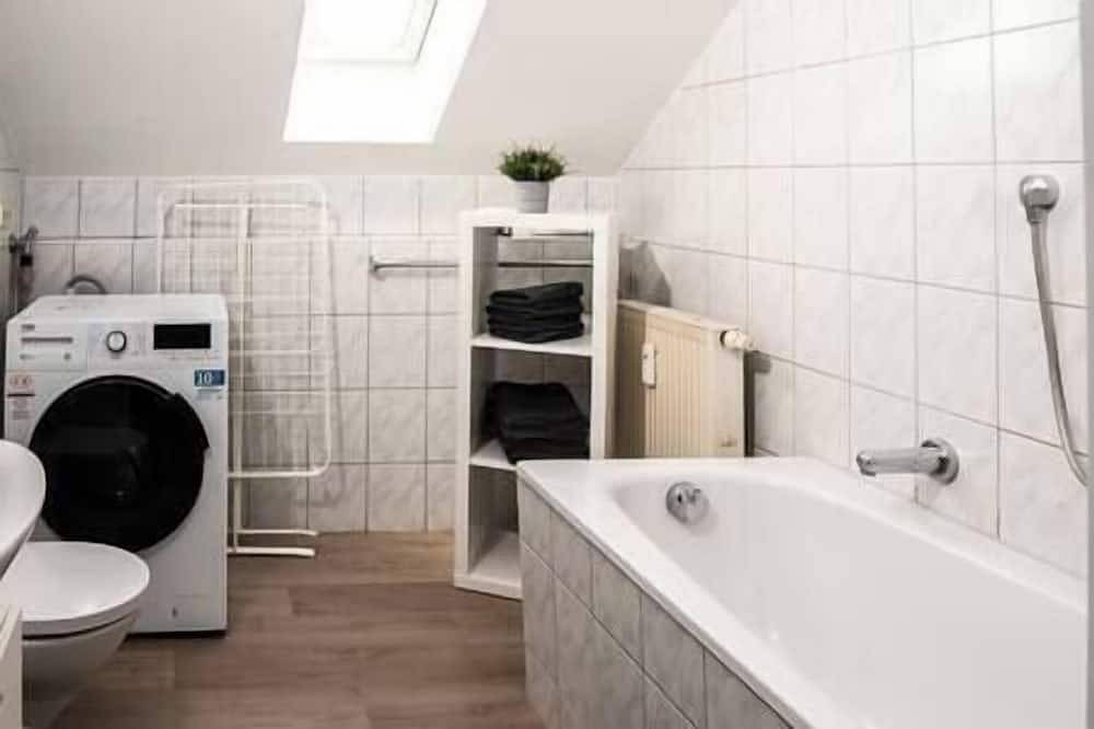 Ganze Wohnung, Gemütliche Fewo 52qm  2Schlazi.,4Pers.,Vollausstattung in Plauen, Chemnitz und Umgebung