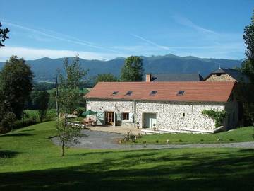 Gîte pour 5 personnes, avec jardin à Ogeu-les-Bains