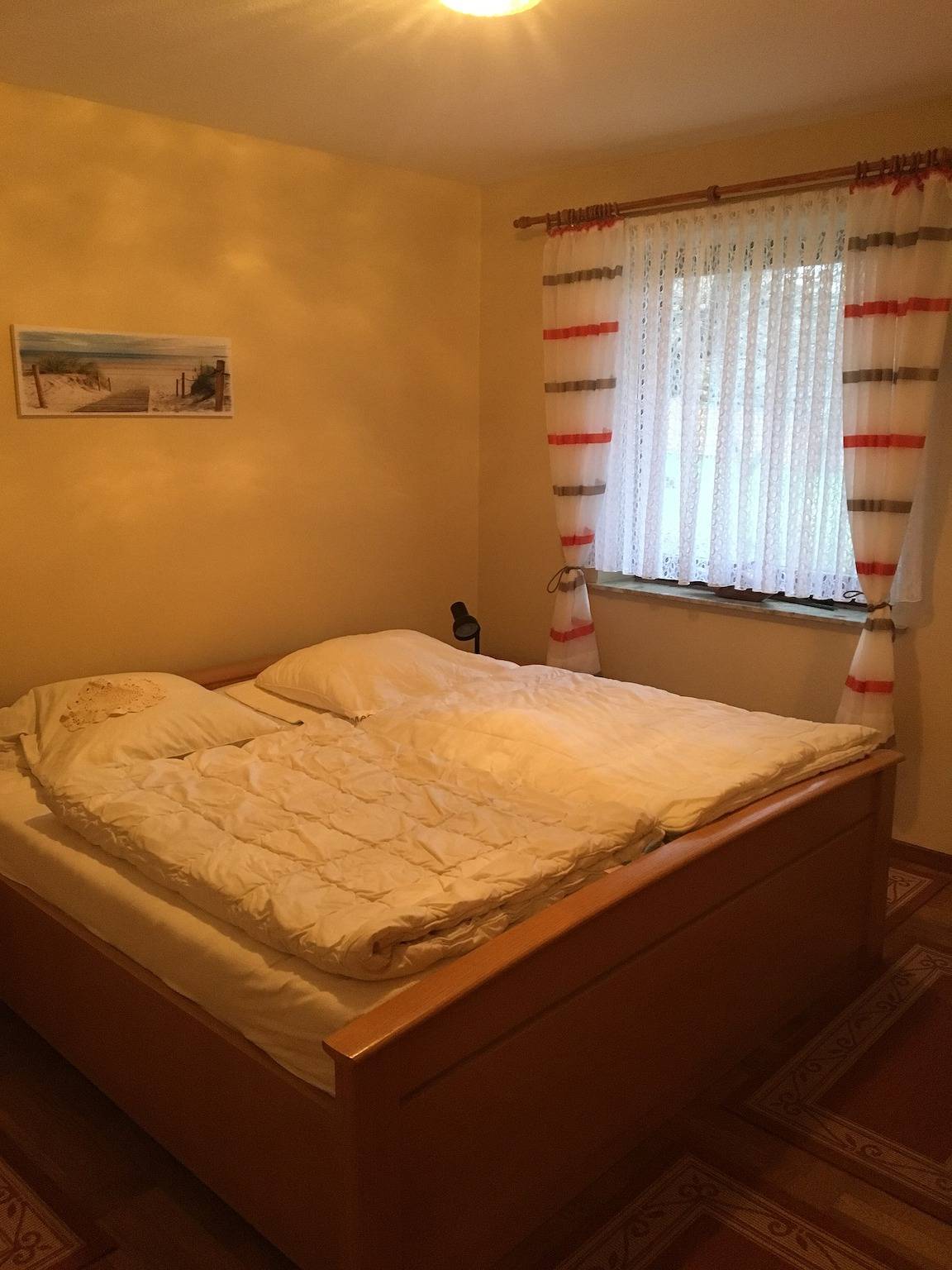 Ganze Wohnung, Ferienwohnung 'Seewind' mit Gemeinschaftsterrasse und Garten in Nordstrand (Gemeinde), Nordstrand