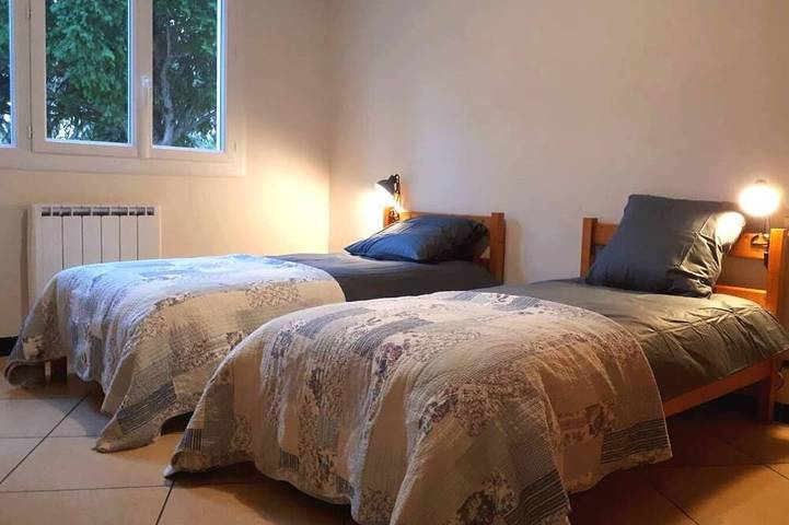 Location de vacances pour 6 personnes, avec terrasse et jardin à Sarrians - 4