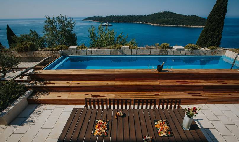 Villa for 12 people, with sauna and balcony in Dubrovnik
