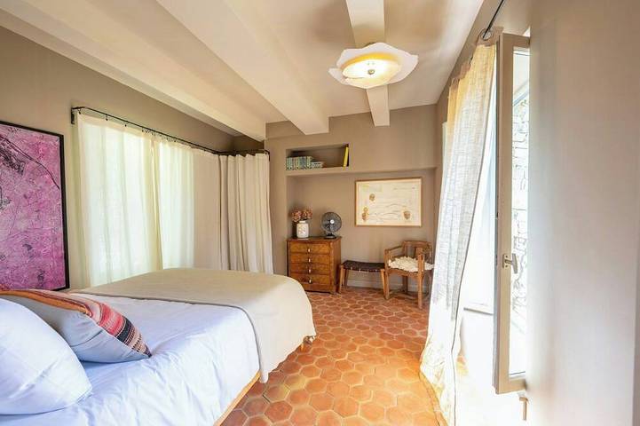 Location de vacances pour 10 personnes, avec jardin et piscine à Castellar - 4