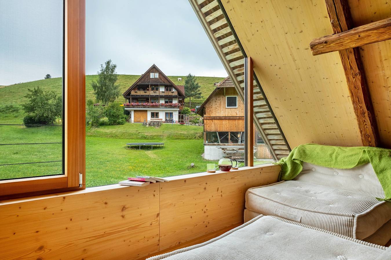 Ferienhaus 'Am See Backhäusle' mit Seeblick, großer Terrasse und Wi-Fi in Hornberg, Mittlerer Schwarzwald
