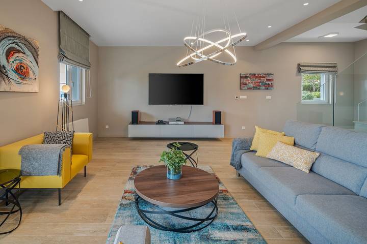 Villa pour 8 personnes, avec jardin ainsi que terrasse et jacuzzi à Mimice - 3