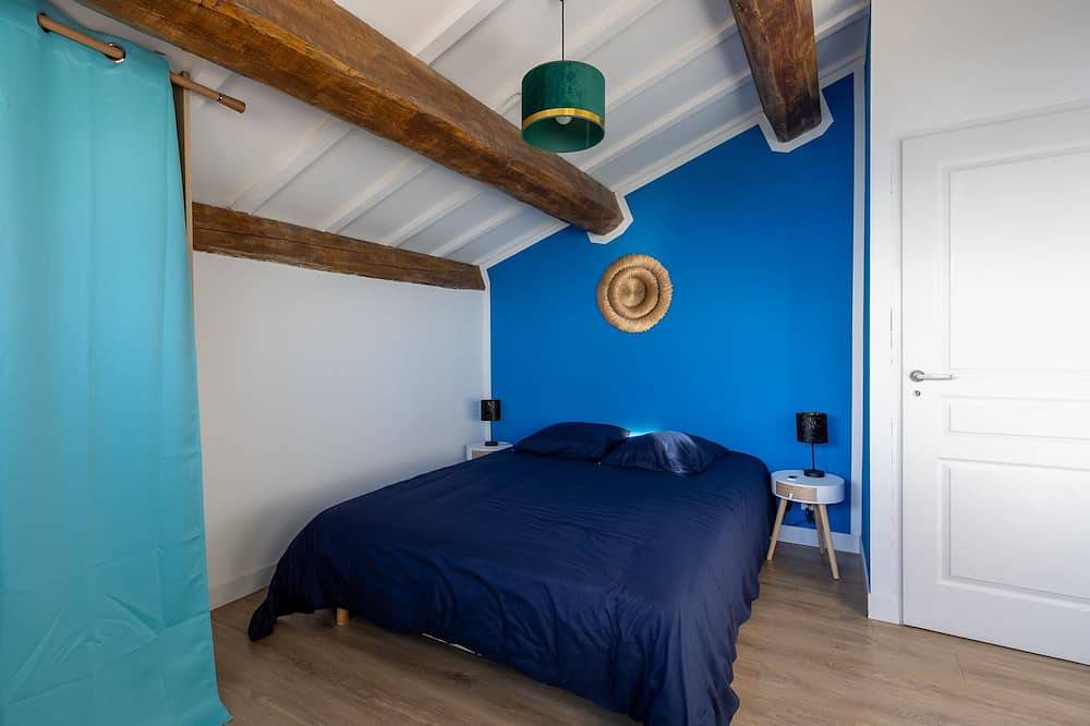 Villa mer infinie – Bassin de nage chauffé 30 °C toute l’année–Soleil & quiétude in Carqueiranne, Côte méditerranéenne (France)