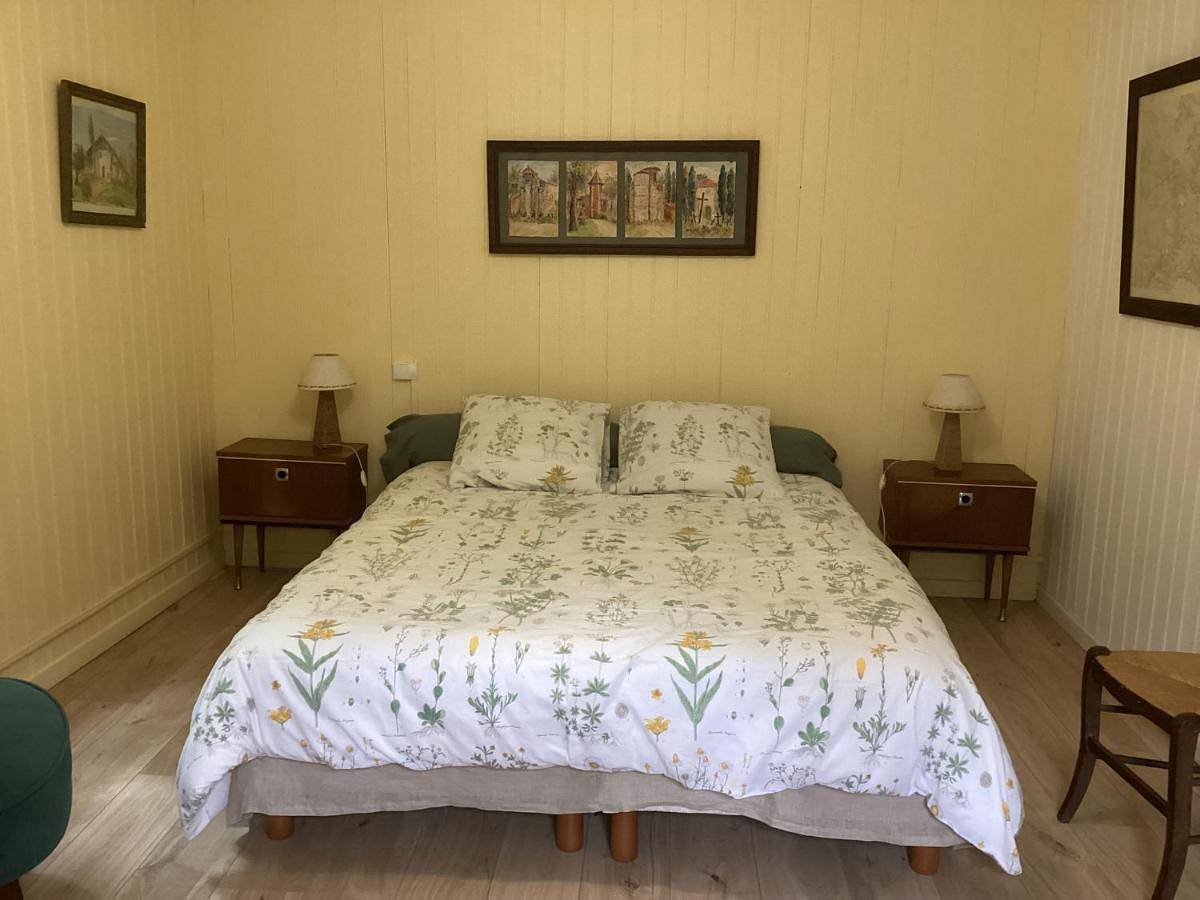 Two-Bedroom House in Losse, Landes
