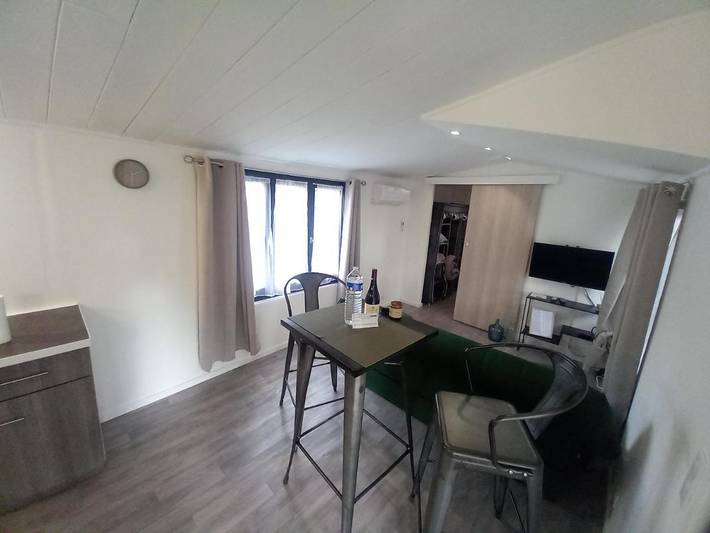 Location de vacances pour 2 personnes, avec jardin et vue dans Circuit Paul-Ricard - 4